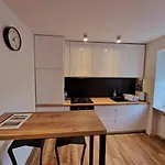 Max Parter, Free Parking Apartment Lublin