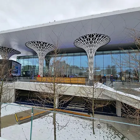 Max Parter, Free Parking *