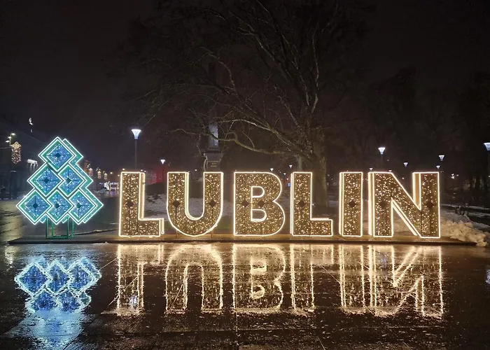 Max Parter, Free Parking Apartment *